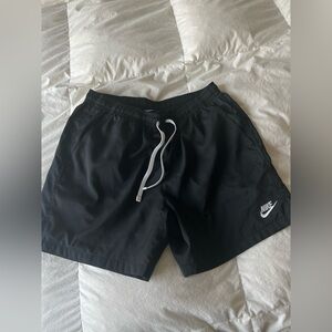 Nike woven short 6 inch seam